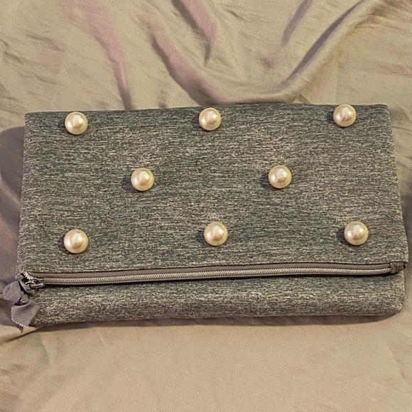 STELLA and Dot clutch - Picture 2 of 8